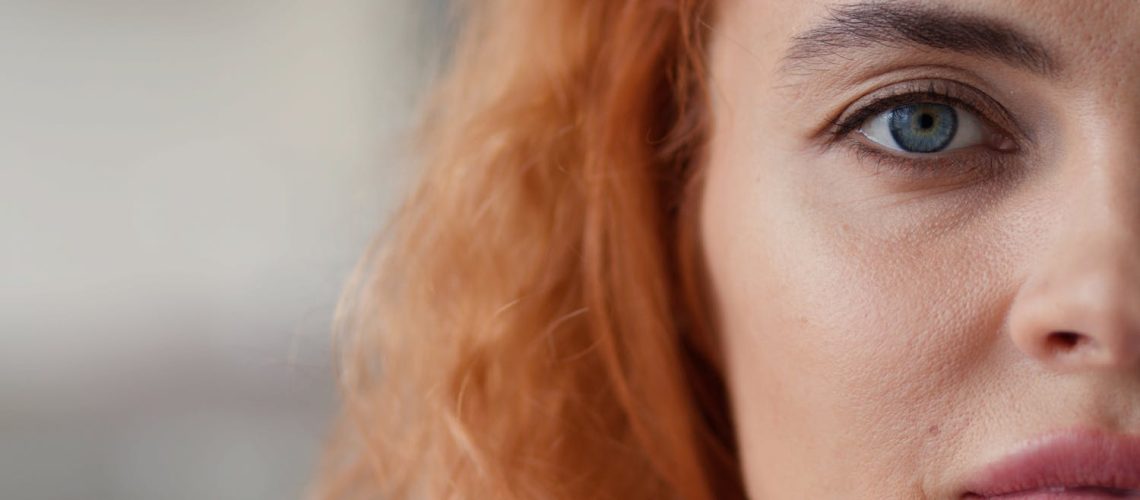 Vous perdez vos sourcils : et si votre thyroïde était en cause ?